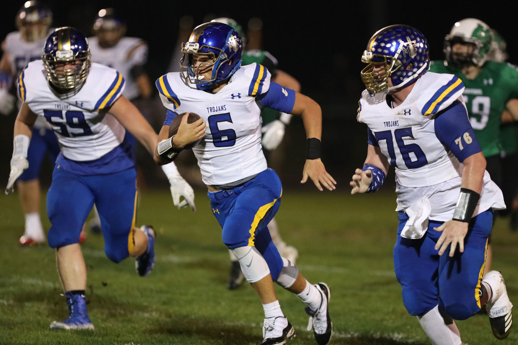 Maroa Forsyth vs Athens football 16 10.5.18.jpg